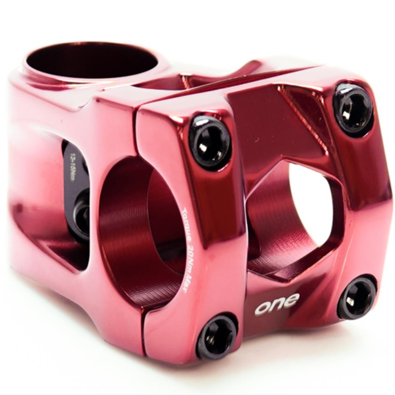 Box One Center Clamp Race Stem