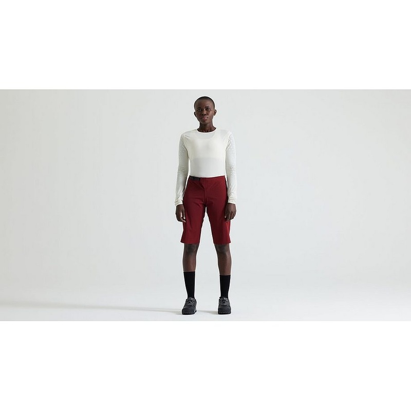 Specialized gravity short garnet red 44