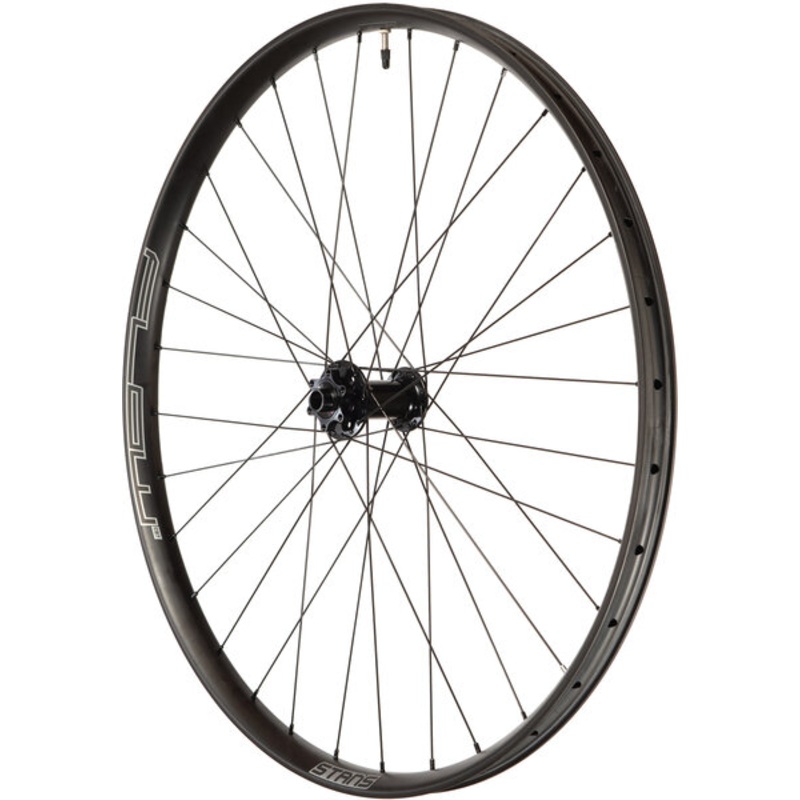 Stan’s No Tubes Flow CB7 29-inch Front Wheel